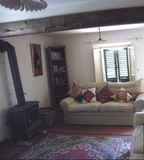 Village House in the Pescia Hills €66,000