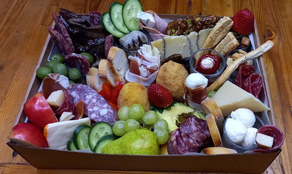 Antipasti Grazing Box & Cheese Box ,Next Day Delivery for Sydney, ITALY2U