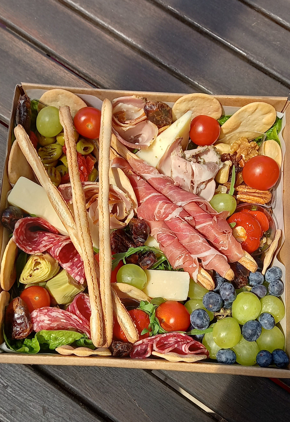 Antipasti Grazing Box & Cheese Box ,Next Day Delivery for Sydney, ITALY2U