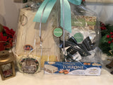 GOURMET BASKET PANDORO & PANETTONE TOGETHER WITH PANFORTE AND SOFT TORRONE