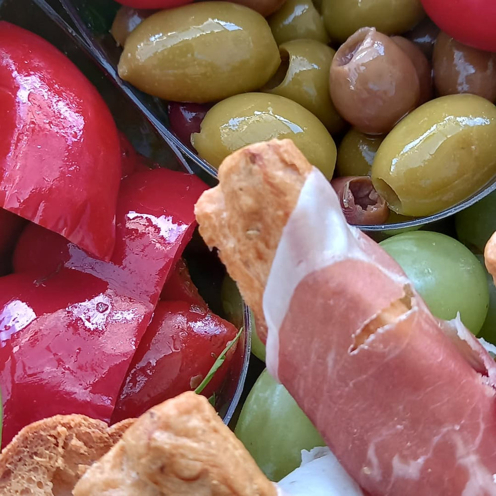 Antipasti Grazing Box & Cheese Box ,Next Day Delivery for Sydney, ITALY2U